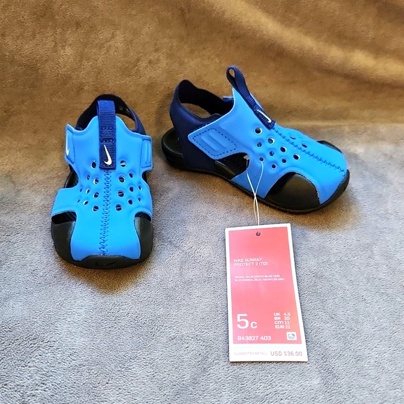 boys nike sandals size 2